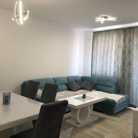 Apartman Sims ビイェリナ エクステリア 写真