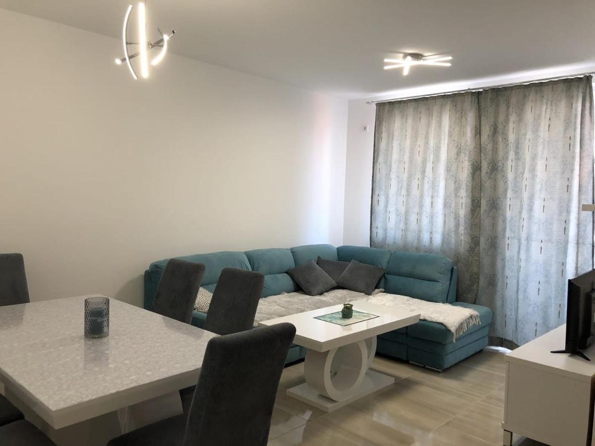 Apartman Sims ビイェリナ エクステリア 写真