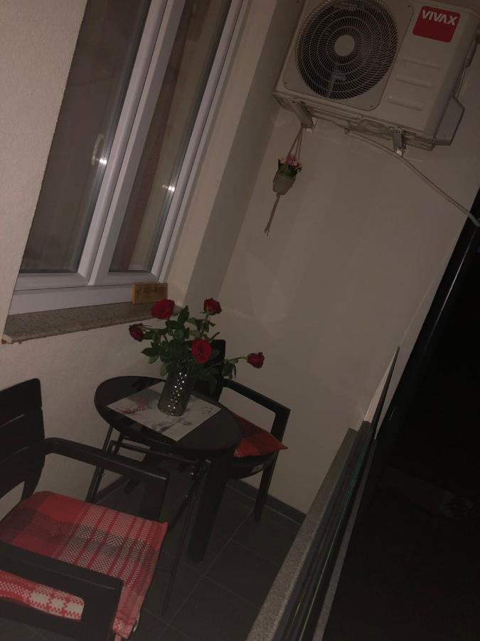 Apartman Sims ビイェリナ エクステリア 写真