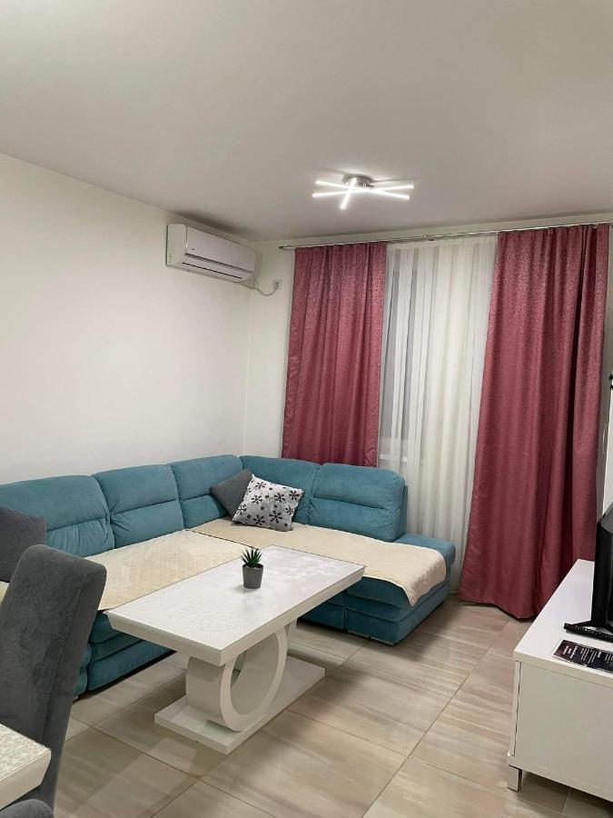 Apartman Sims ビイェリナ エクステリア 写真