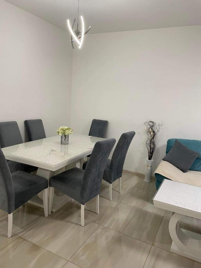 Apartman Sims ビイェリナ エクステリア 写真